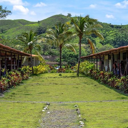 Beach Break Hotel & Surf Camp De Playa Venao Exterior photo