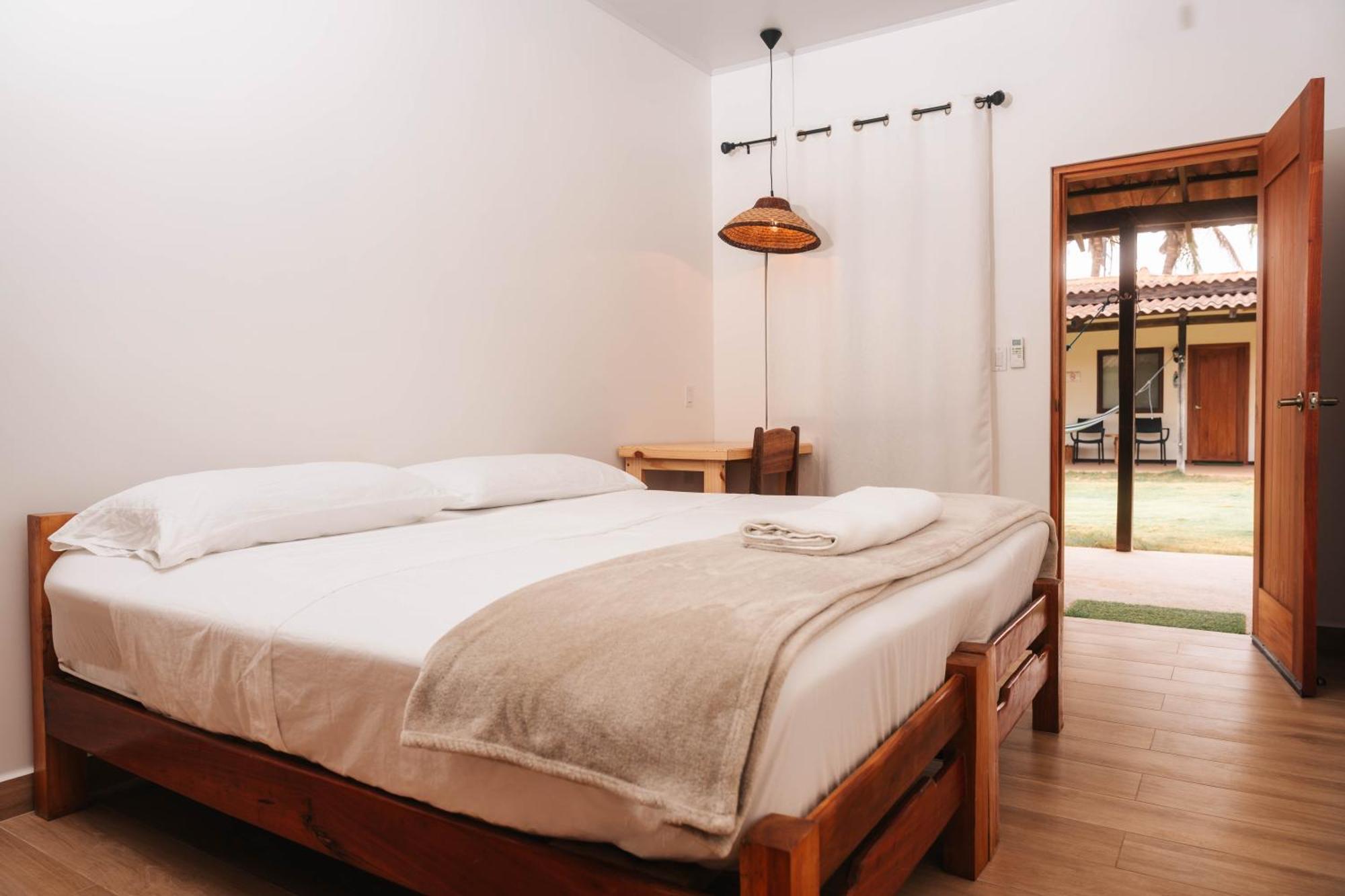 Beach Break Hotel & Surf Camp De Playa Venao Exterior photo