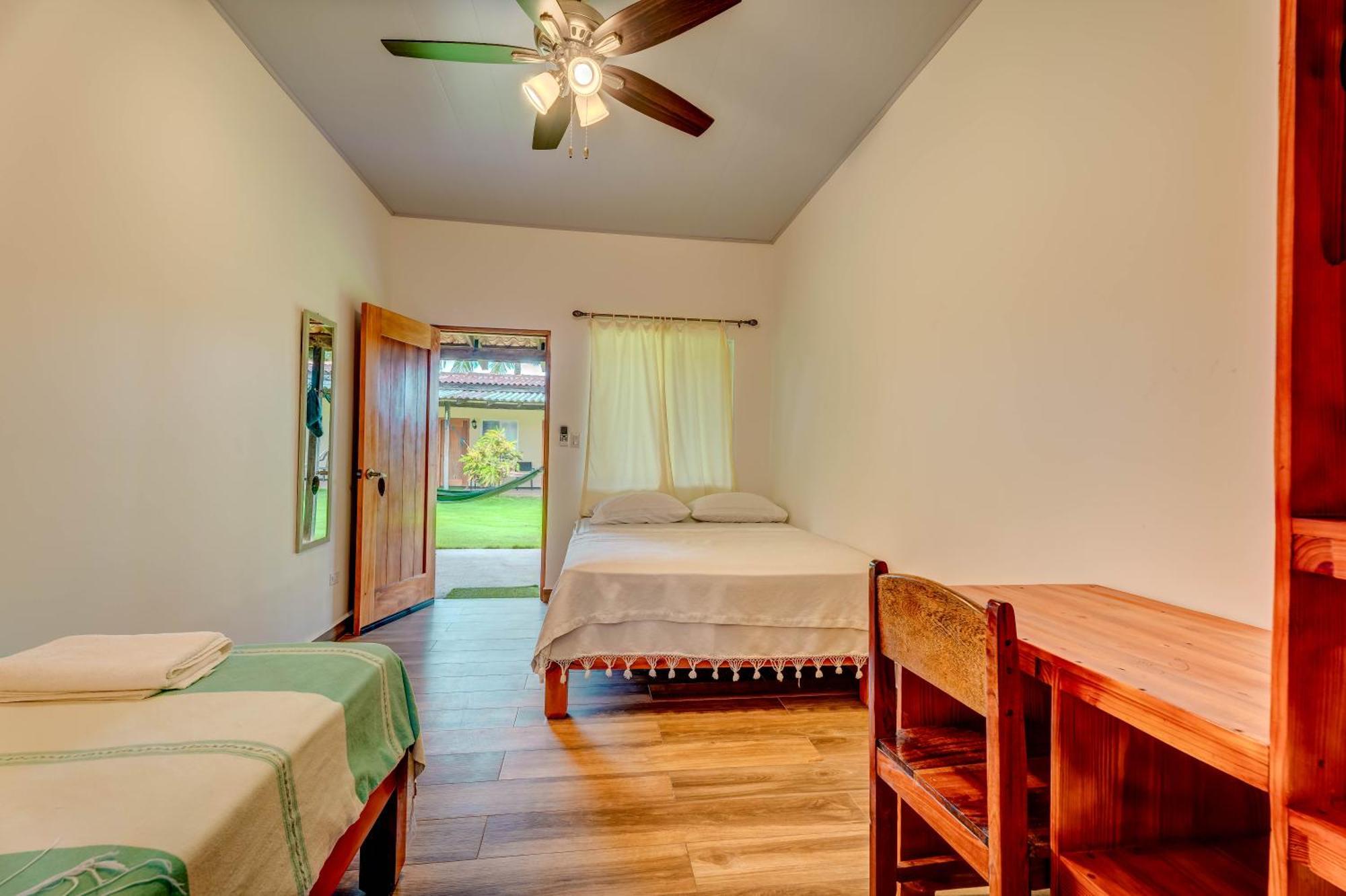 Beach Break Hotel & Surf Camp De Playa Venao Exterior photo