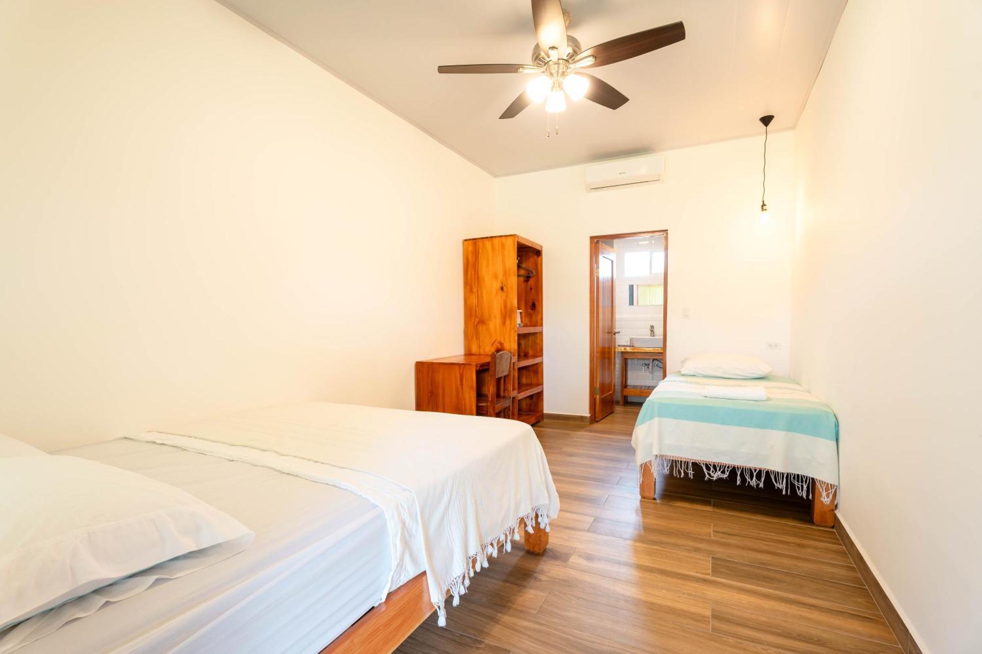 Beach Break Hotel & Surf Camp De Playa Venao Exterior photo